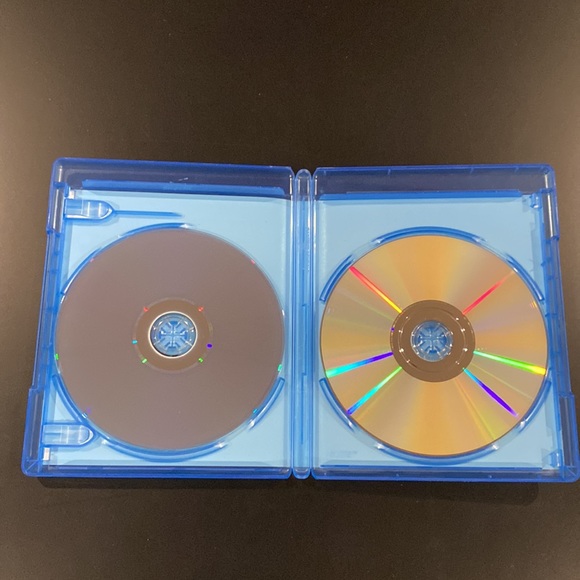 Greystone Park - Blu-ray & DVD Combo Set - Picture 5 of 6